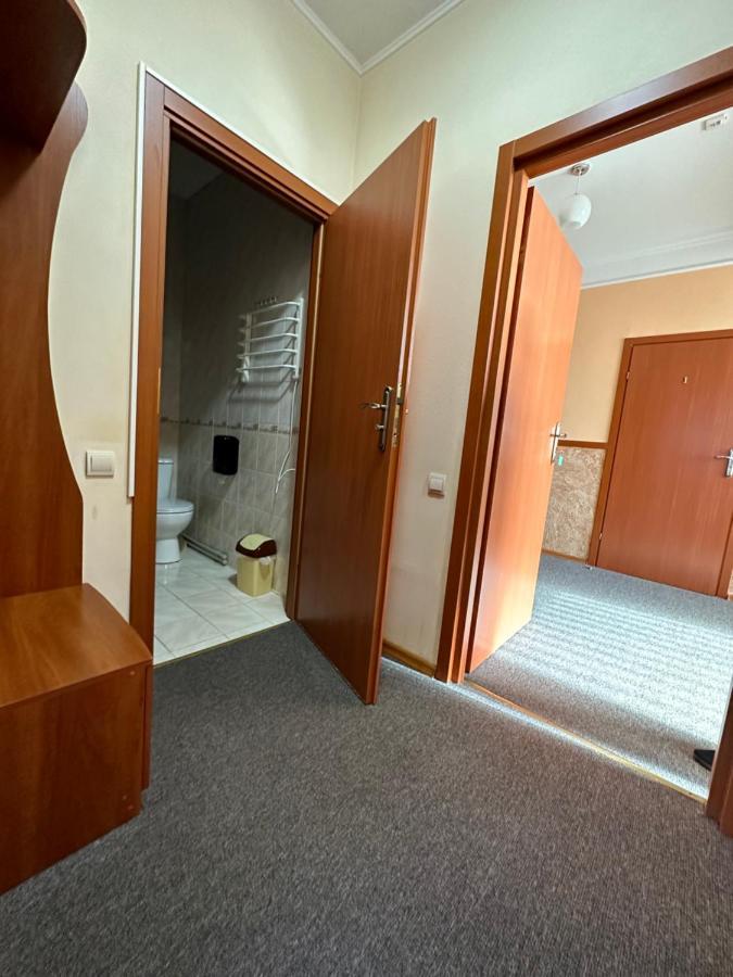 Yunist Hotell Ivano-Frankivsk Eksteriør bilde
